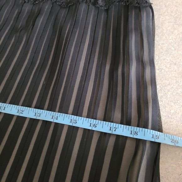 Anne Klein Black Pleated 100% Silk Spaghetti Strap Dress 8 - Picture 7 of 9